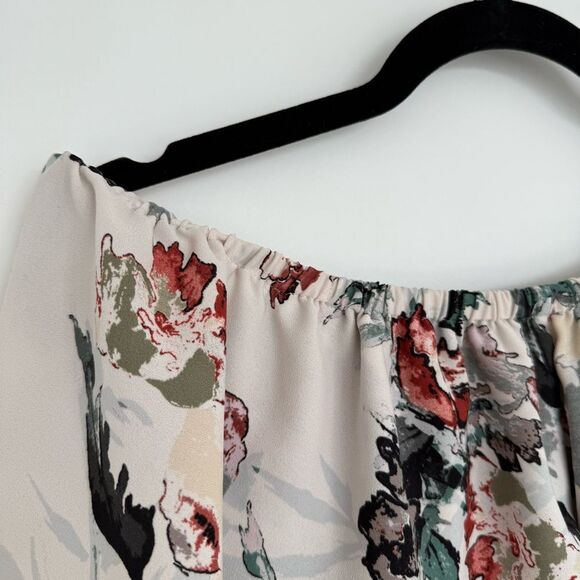 WILFRED | Floral off the shoulder 100% silk blouse - Picture 5 of 10